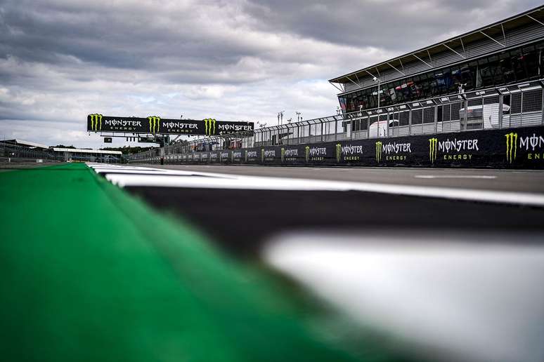 Silverstone acolhe a MotoGP no retorno das férias 