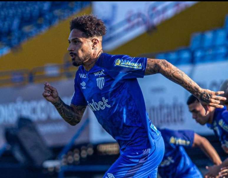 Guerrero estreou pelo Avaí no fim do jogo contra o Coelho, no fim de semana passsado (Foto: Leandro Boeira/Avaí)