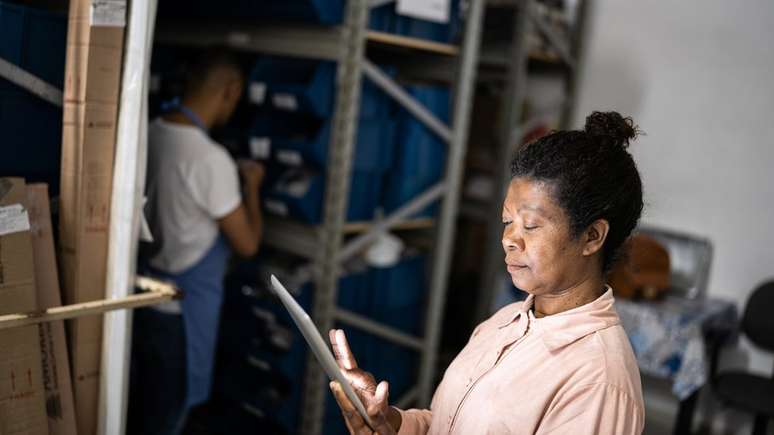 Para gerar emprego de qualidade, economistas apontam que pa&iacute;s precisa crescer de forma forte e sustent&aacute;vel