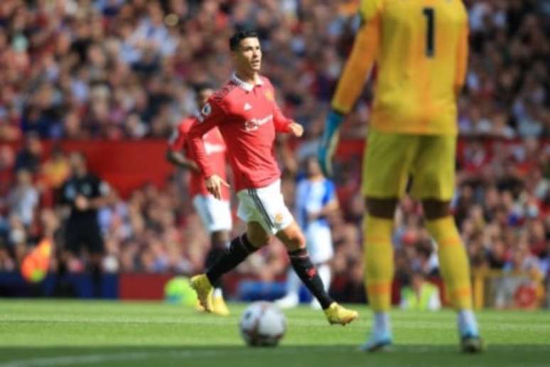 Cristiano Ronaldo pode deixar o Manchester United até o fim da janela (Foto: LINDSEY PARNABY / AFP)