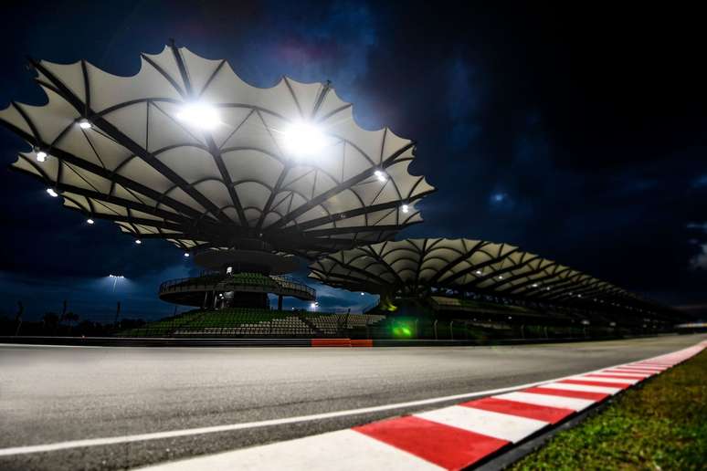 Sepang recebe shakedown e primeiro teste coletivo de 2023 