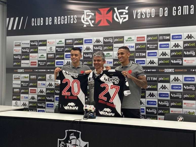 Matheus Ribeiro e Bruno Tubarão já podem jogar pelo Vasco nesta terça-feira (Foto: Matheus Guimarães/LANCE!)