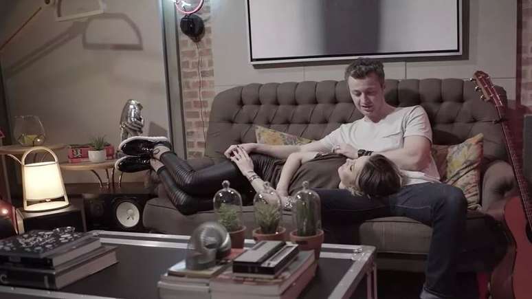 Sandy abre as portas de sua mans&atilde;o em novo projeto &ndash;