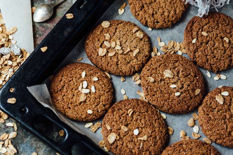 Biscoito de aveia com cacau (Imagem: Shutterstock)