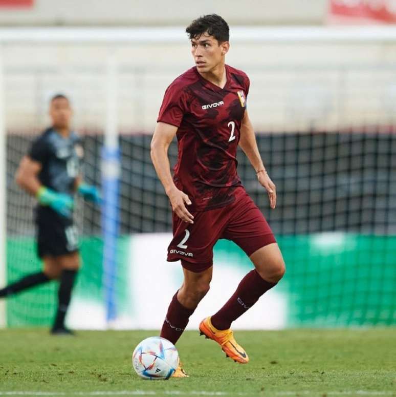 Ferraresi será segundo reforço do Grupo City a defender o São Paulo por empréstimo no ano (Foto: Reprodução)