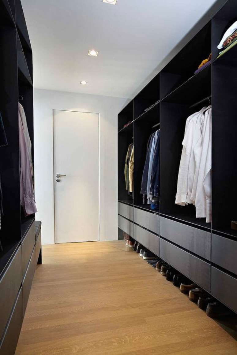 25. Closet masculino preto – Via: Archilovers