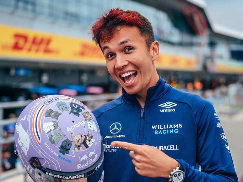 Alex Albon está de contrato renovado com a Williams