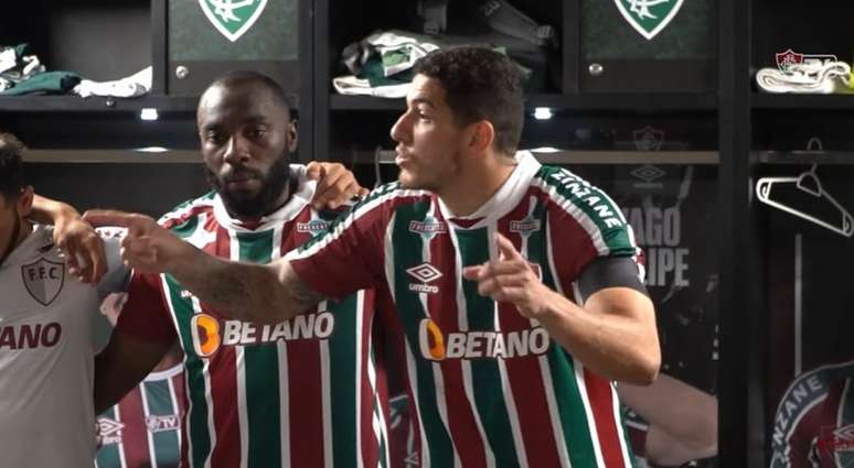 Nino fez discurso inflamado no vestiário antes de jogo do Fluminense (Foto: Reprodução)