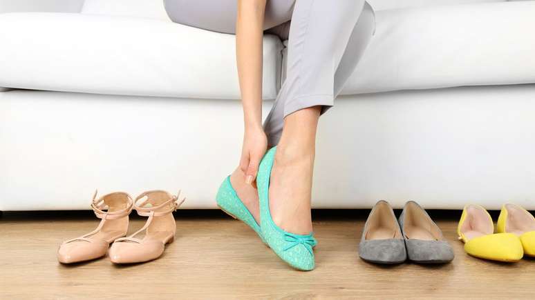 Os diversos modelos do cal&ccedil;ado podem trazer diferentes ares para o seu look &mdash; Shutterstock