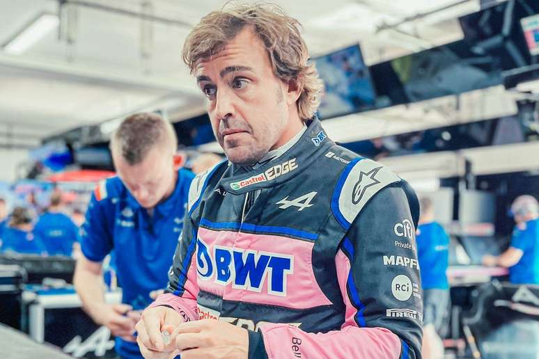 Ainda com o uniforme da Alpine, Alonso será piloto da Aston Martin em 2023 