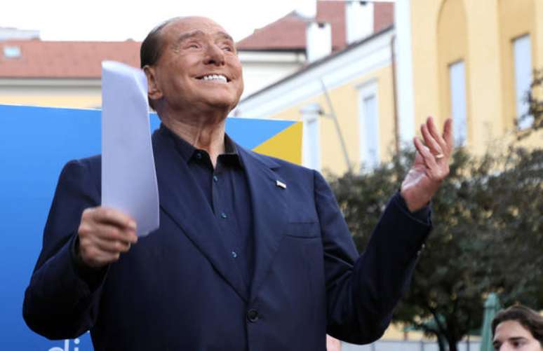 Silvio Berlusconi tentará voltar ao Senado nas eleições