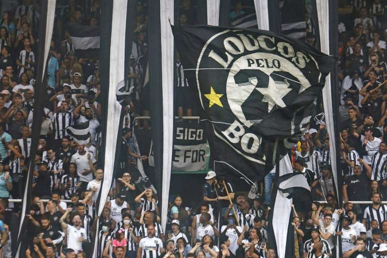 Torcida do Botafogo tem feito sua parte e apoiado o time, que não tem correspondido em casa (Vítor Silva/Botafogo)