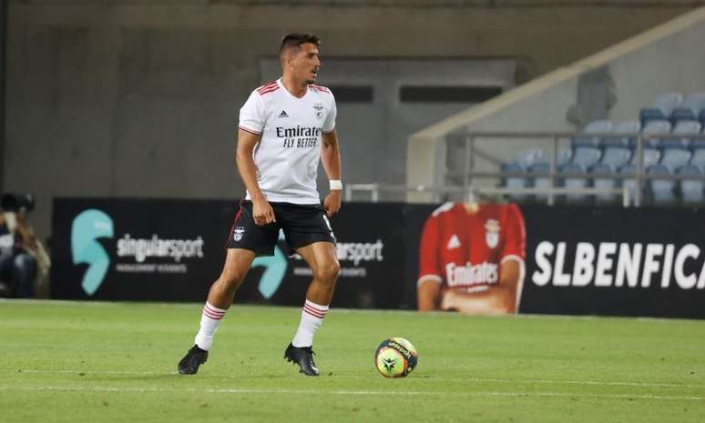 Gabriel Pires pertence ao Benfica (Foto: Divulgação/Benfica)