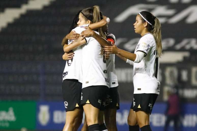 Timão venceu o São Bernardo por 6 a 1 (Foto: Rodrigo Gazzanel / Agência Corinthians)