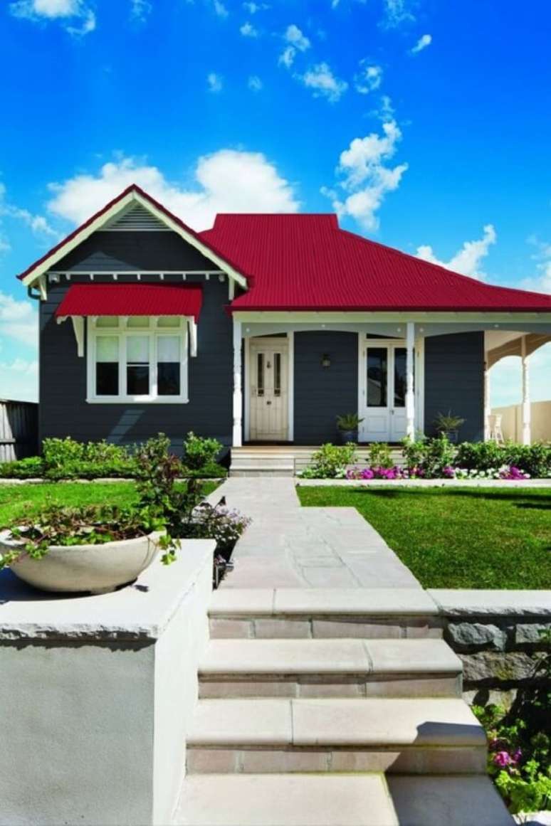 49. Modelo de casa com telhado vermelho. Fonte: Interiors Addict