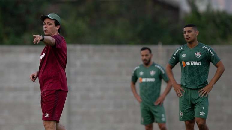 André e Fernando Diniz em treinamento do Fluminense no CT (Foto: Mailson Santana/Fluminense FC)