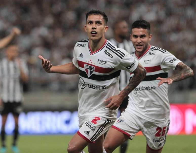 Igor Vinícius relatou que deseja ser campeão pelo São Paulo (Foto: Rubens Chiri / saopaulofc.net)