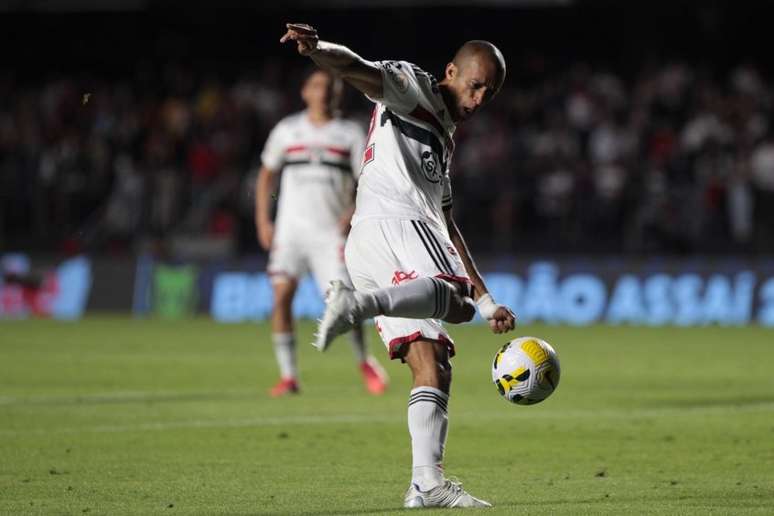 O São Paulo se classificou para as semifinais da Copa Sul-Americana após uma disputa de pênaltis acirrada (Foto: Rubens Chiri / saopaulofc.net)