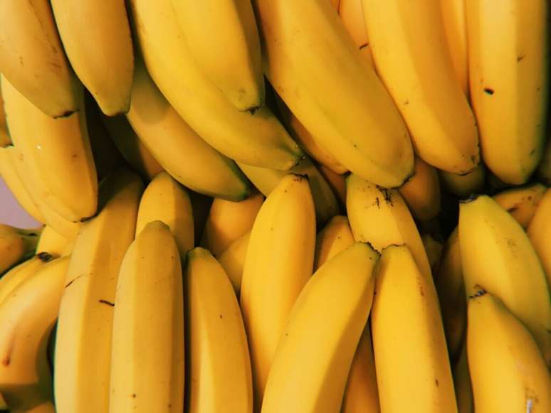Bananas rendem uma farinha bastante versátil – Foto: Unsplash