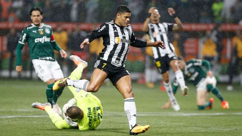Hulk em ação contra o Palmeiras. Atacante desabafou após a eliminação (Foto: Alex Silva / Lancepress!)