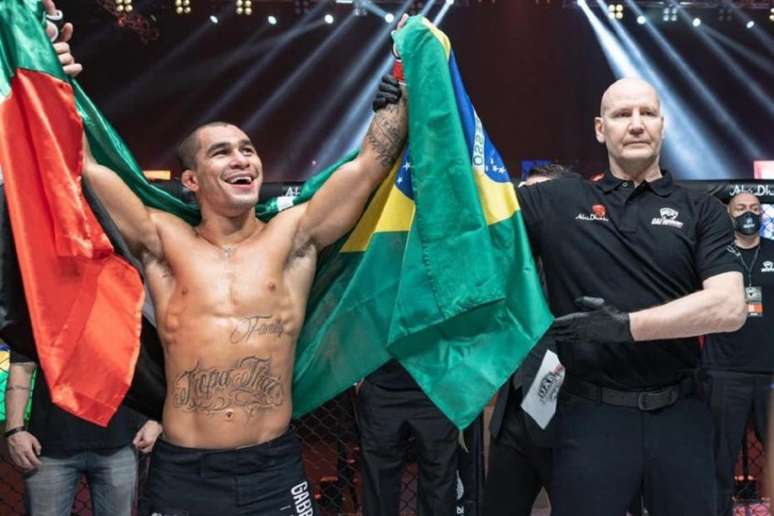 Gabriel Braga venceu em sua estreia internacional e manteve a sua invencibilidade no MMA (Foto: UAE Warriors)