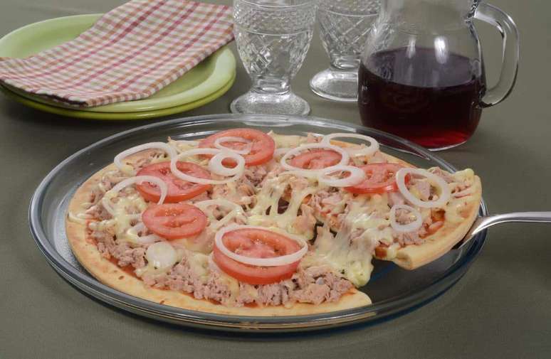 Pizza de atum de liquidificador | Foto: Guia da Cozinha