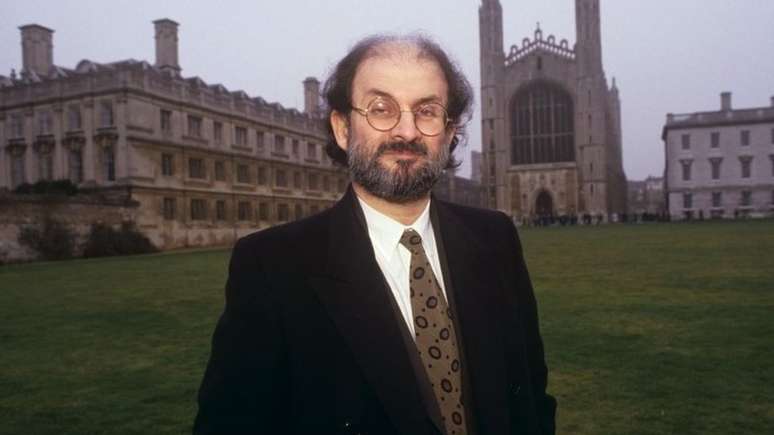 Salman Rushdie na Universidade de Cambridge em 1993