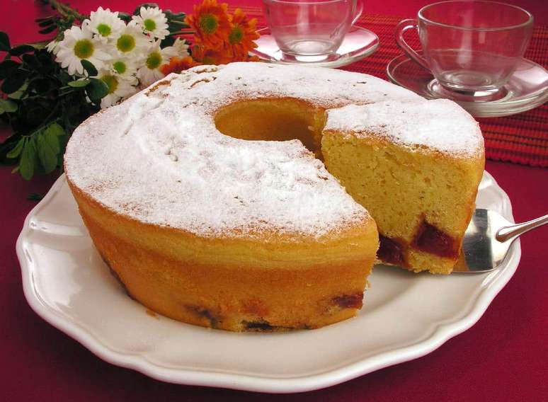 Bolo de laranja com goiabada | Foto: Guia da Cozinha