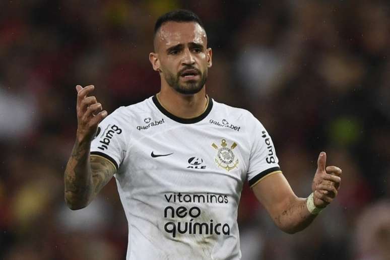 Renato atuou os 90 minutos contra o Palmeiras (Foto: MAURO PIMENTEL / AFP)