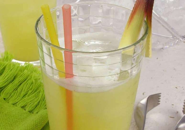 Suco de abacaxi com casca | Foto: Guia da Cozinha