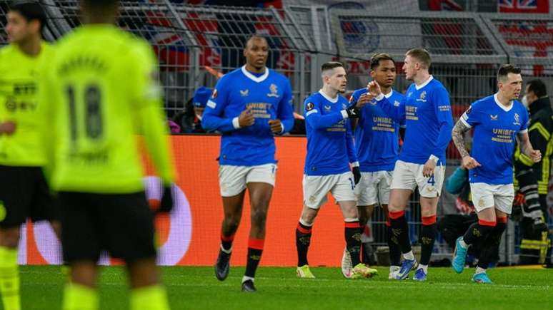 Rangers recebe o PSV pelo jogo de ida da quarta fase eliminatória da Champions (Foto: SASCHA SCHUERMANN / AFP)