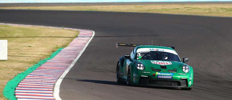 Alceu Feldmann faturou a estreia da Porsche Endurance junto a Guilherme Salas 