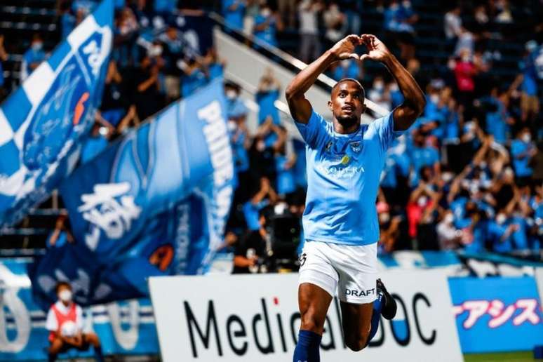 Saulo Mineiro em ação pelo Yokohama FC (Foto: Divulgação/Yokohama)