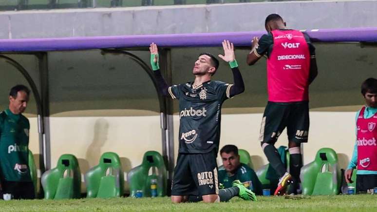 Time mineiro venceu o peixe por 1x0 no Independência - Foto: GILSON JUNIO/W9 PRESS/LANCEPRESS!