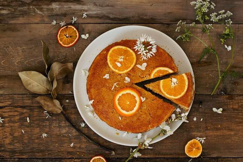 4. Receita de bolo de laranja fácil e fofinho – Foto: Pixabay