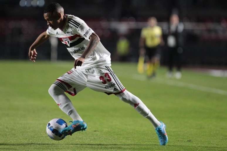 Caio sofreu uma lesão no joelho durante a convocação da Seleção Sub-20 e segue em tratamento (Foto: Divulgação / São Paulo FC)