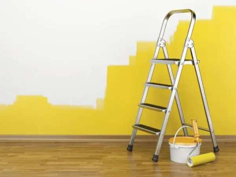 6. A primeira mão de tinta também é um passo importante de como pintar parede – Foto: O pintor consultoria