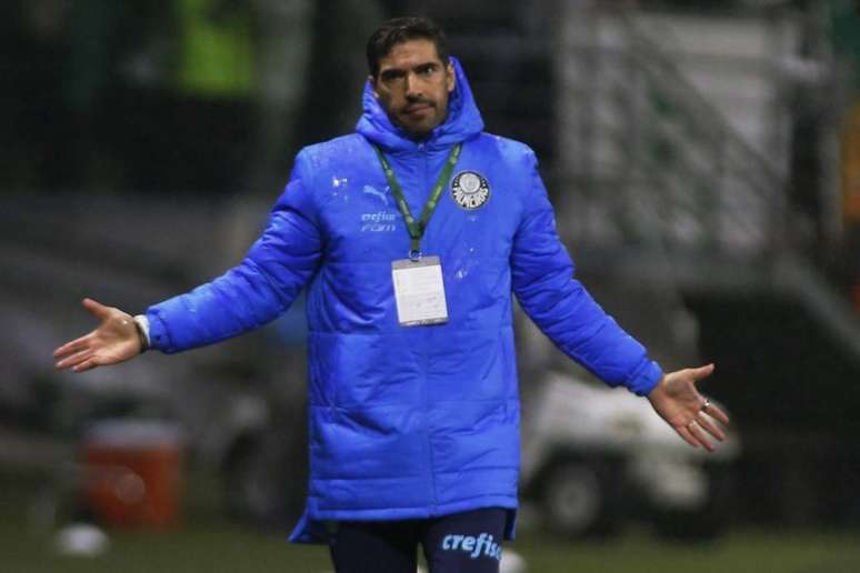 Palmeiras e Abel Ferreira não pretendem alimentar as polêmicas recentes (Foto: Miguel Schincariol / AFP)