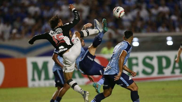 Figueiredo foi apenas mais um jogador do Vasco a ter atuação ruim no Vasco contra o CSA (Daniel RAMALHO/CRVG)