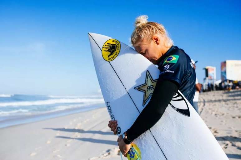 Tati perdeu para a americana Courtney Conlogue na semifinal (Thiago Diz/World Surf League)