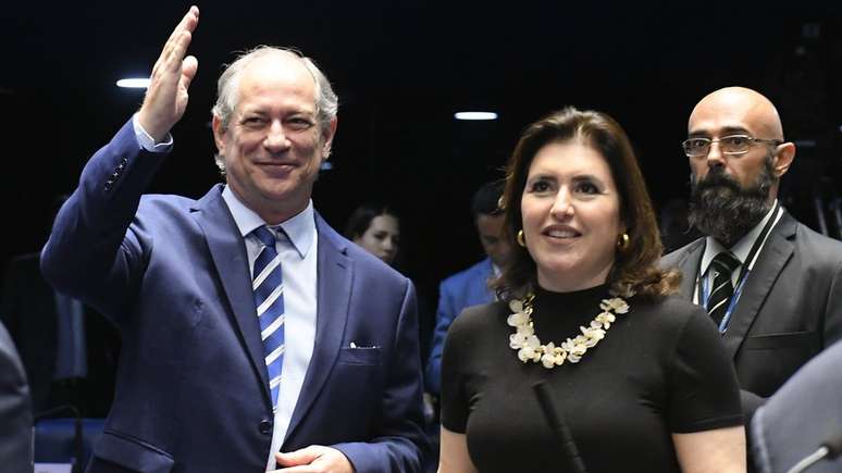 Pesquisa divulgada na quinta mostra Ciro Gomes (PDT) com 7% e Simone Tebet (MDB) com 2% das intenções de voto