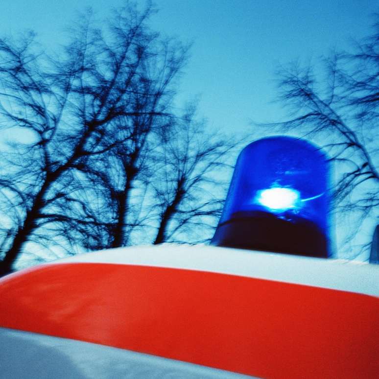 Sirene de ambul&acirc;ncia