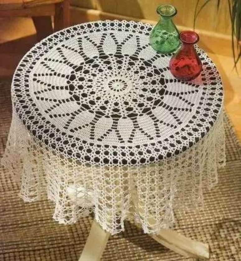 47. A toalha de mesa de croch&ecirc; &eacute; delicada. Foto: AliExpress