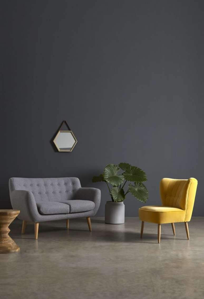 13. Optar por um &uacute;nico elemento de cor amarela &eacute; interessante para a decora&ccedil;&atilde;o. Foto: Swoon