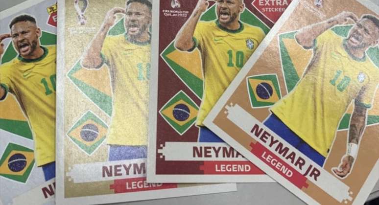 Neymar tem cromo dourado especial no álbum da Copa do Mundo (Foto: Reprodução/Twitter)