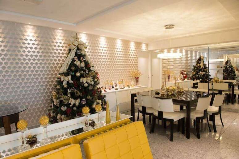 25. A cor amarela sempre chama muito a aten&ccedil;&atilde;o. Projeto de Ana Paula Maia Arquitetura