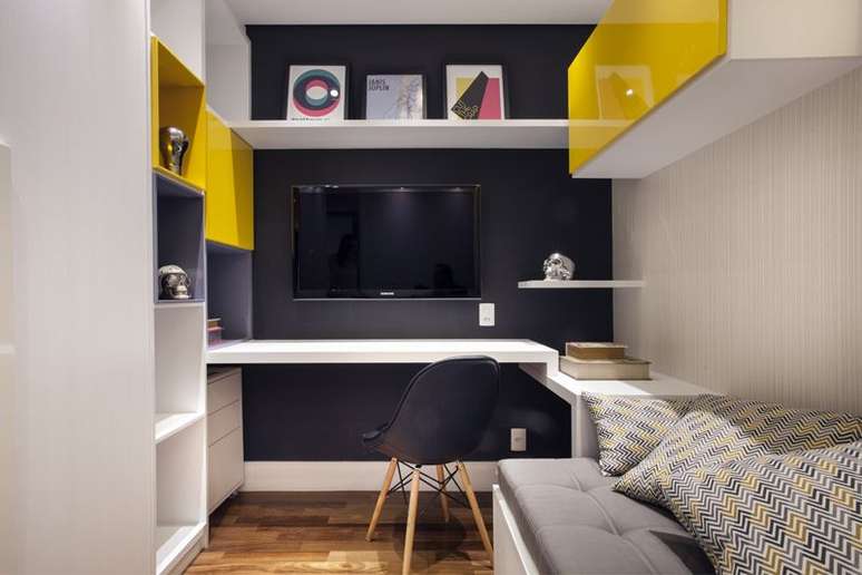 83. A cor amarela d&aacute; uma ingest&atilde;o de &acirc;nimo na decora&ccedil;&atilde;o. Projeto de Carolina Vilela