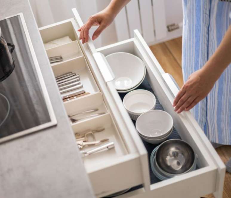 7 dicas de como organizar panelas na cozinha