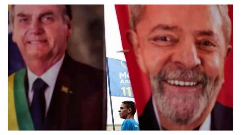 Bolsonaro está em segundo, e Lula, em primeiro, nas pesquisas de intenção de votos. Mais de 80% dos eleitores de ambos se dizem definitivamente decididos