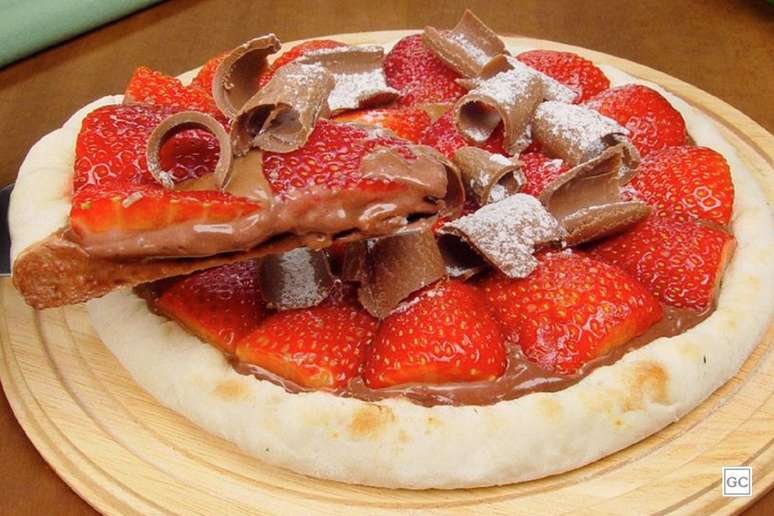 Pizza trufada de morango | Foto: Guia da Cozinha